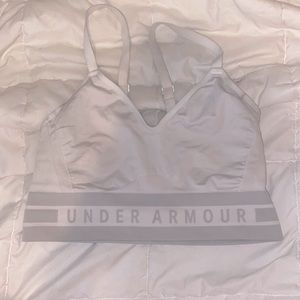 UNDER ARMOR sports bra BRAND NEW.